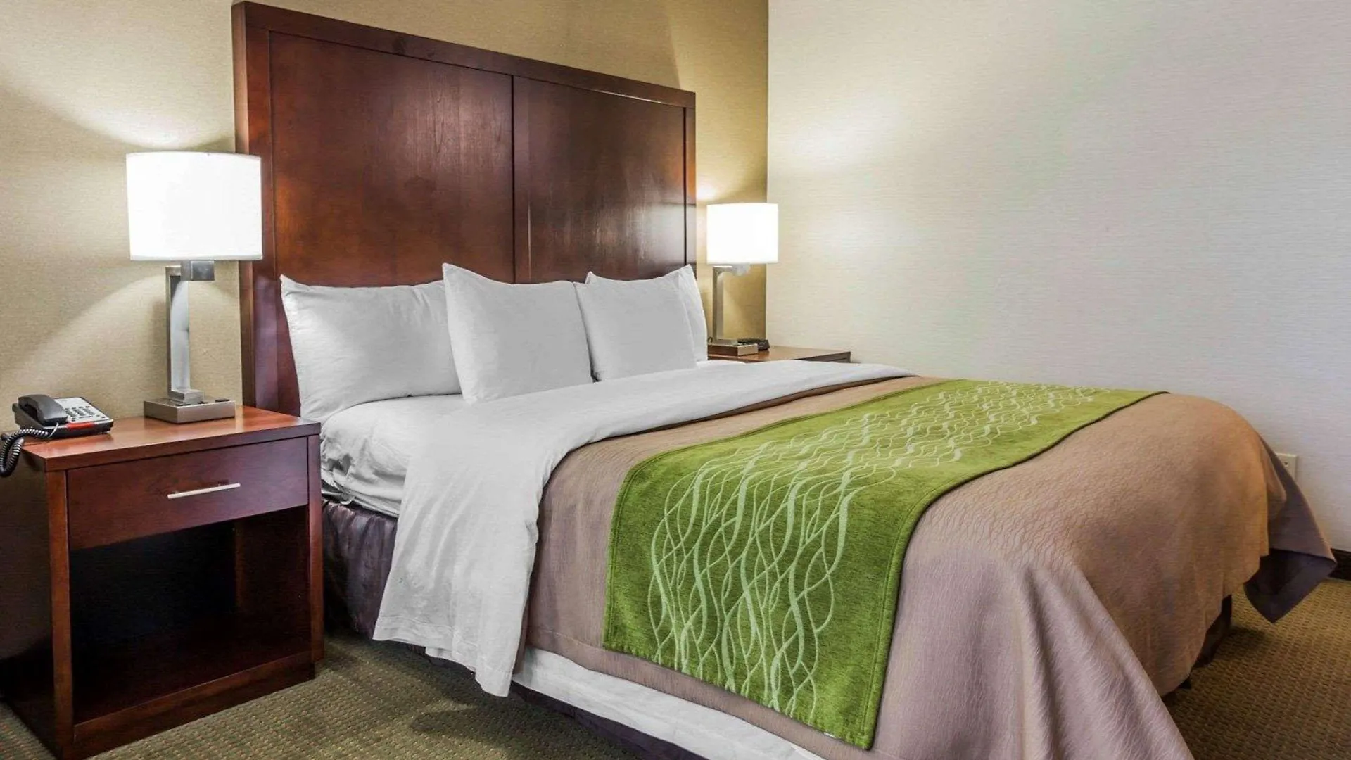 Comfort Inn Kent - Seattle 3*,